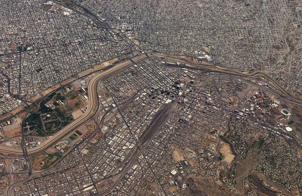 Live vehicle location over the city